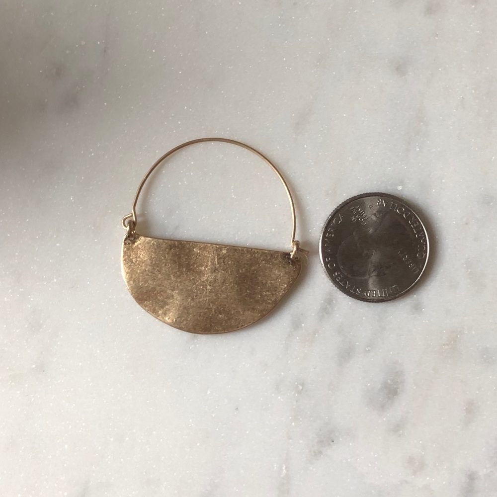 NWOT Semi-Circle Hoops - Picture 3 of 3